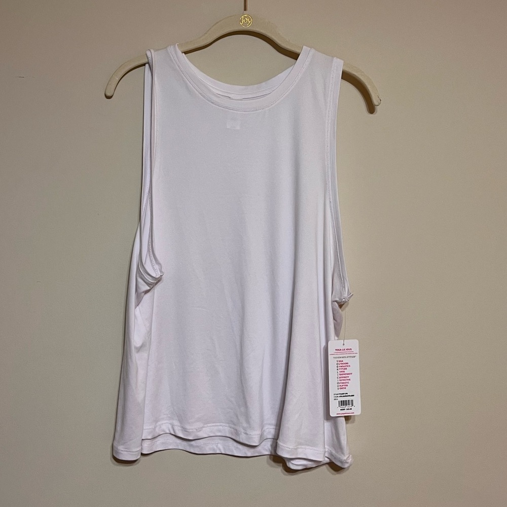 Yogalicious Womens Tank Top White Sleeveless Hi-Low Muscle | Size Medium